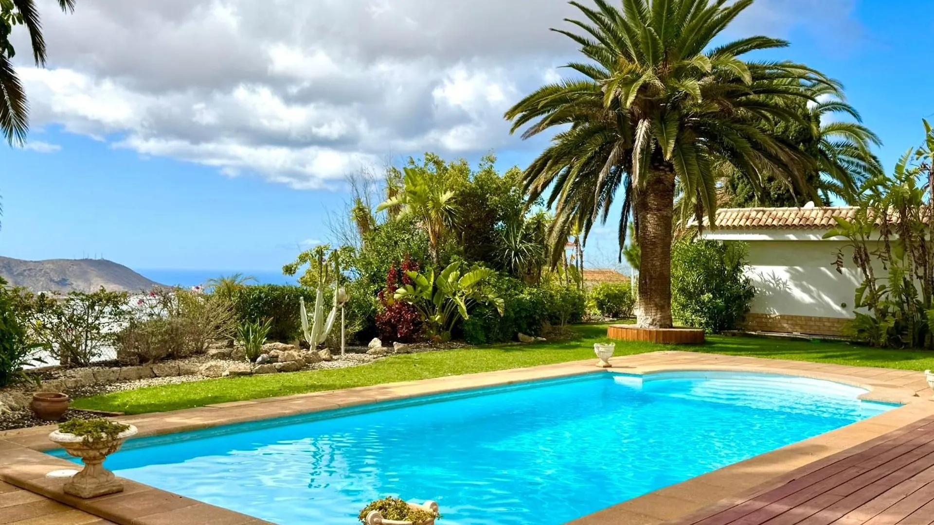 Casa Lilo Villa Arona  Holiday home